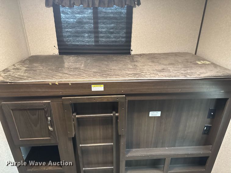 image for item EG2433 2019 Springdale Keystone camper