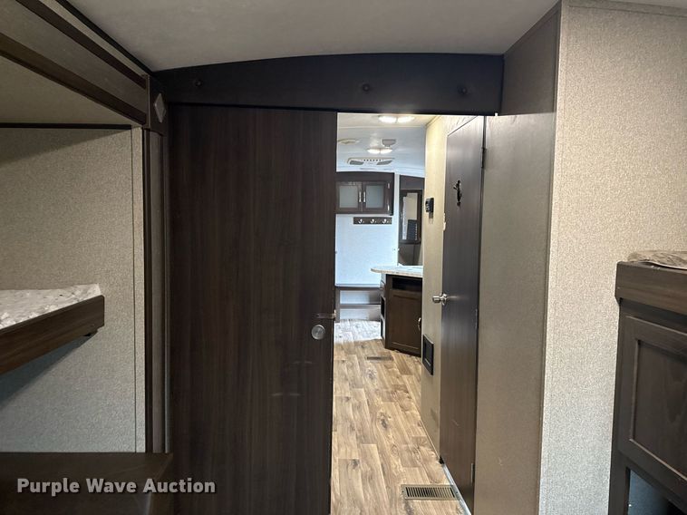 image for item EG2433 2019 Springdale Keystone camper