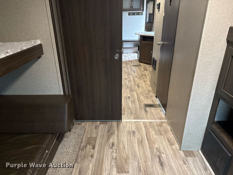 image for item EG2433 2019 Springdale Keystone camper