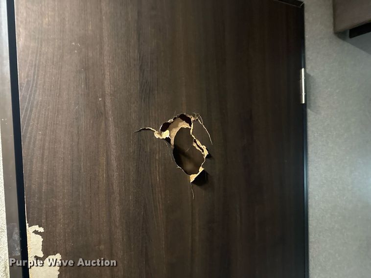 image for item EG2433 2019 Springdale Keystone camper