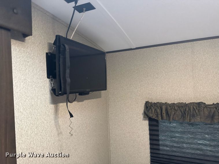 image for item EG2433 2019 Springdale Keystone camper