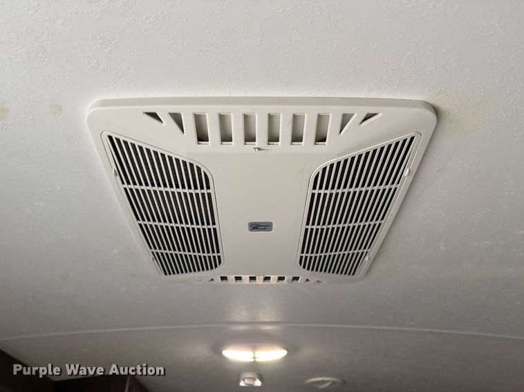 image for item EG2433 2019 Springdale Keystone camper