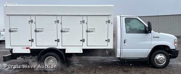 image for item EG2512 2019 Ford E450 Super Duty refrigerated truck