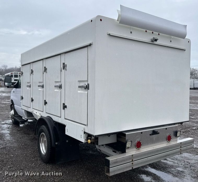 image for item EG2512 2019 Ford E450 Super Duty refrigerated truck