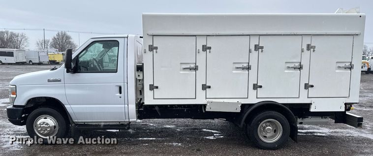 image for item EG2512 2019 Ford E450 Super Duty refrigerated truck