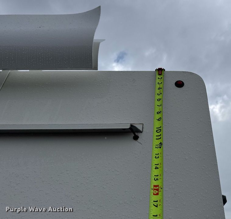 image for item EG2512 2019 Ford E450 Super Duty refrigerated truck