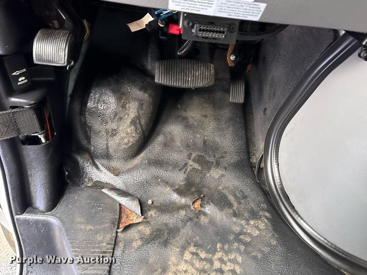 image for item EG2512 2019 Ford E450 Super Duty refrigerated truck