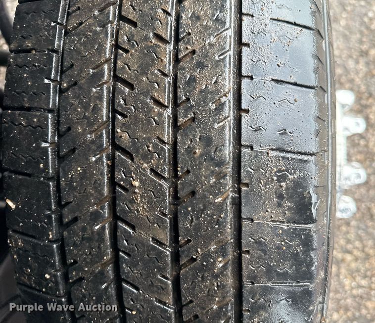 image for item EG2512 2019 Ford E450 Super Duty refrigerated truck