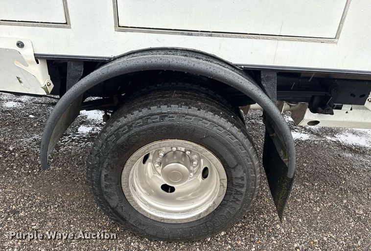 image for item EG2512 2019 Ford E450 Super Duty refrigerated truck