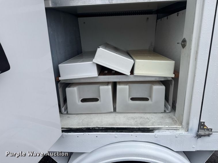 image for item EG2516 2019 Ford F550 Super Duty refrigerated truck