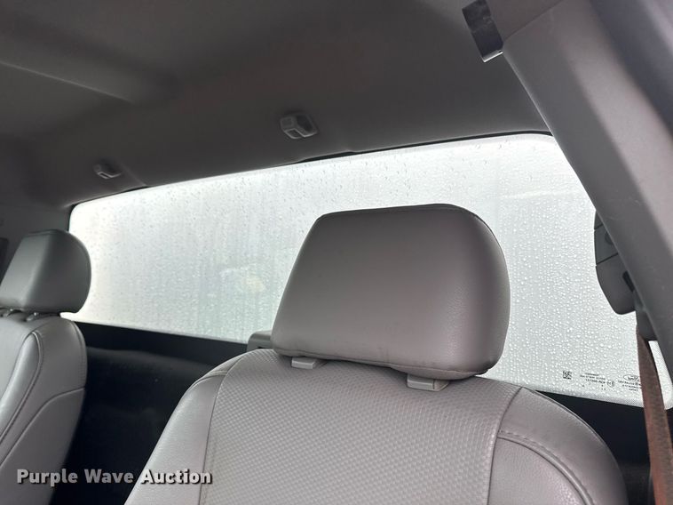 image for item EG2516 2019 Ford F550 Super Duty refrigerated truck