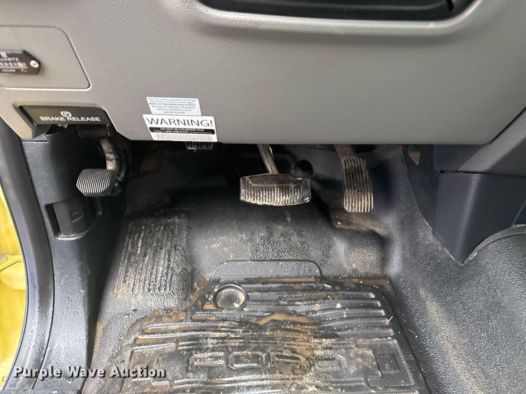 image for item EG2516 2019 Ford F550 Super Duty refrigerated truck