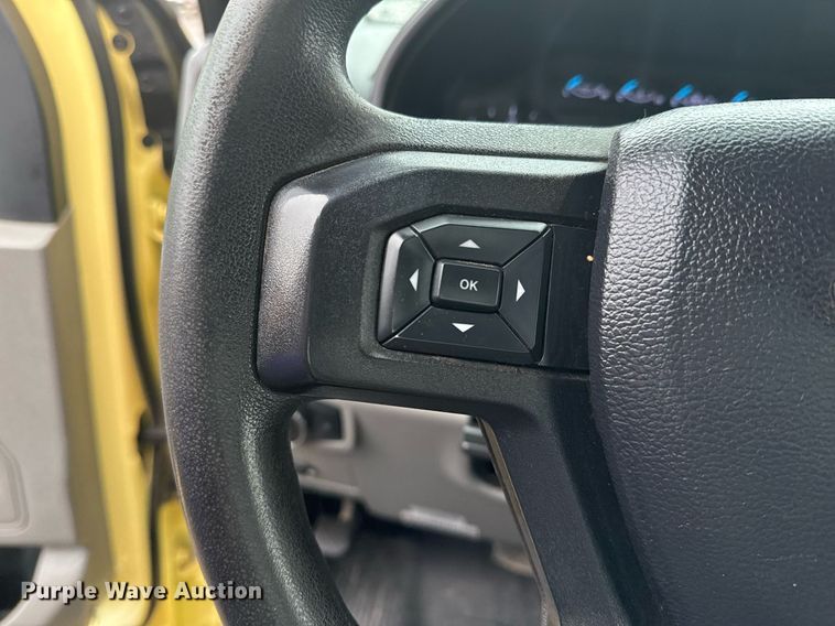 image for item EG2516 2019 Ford F550 Super Duty refrigerated truck