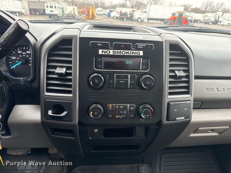 image for item EG2516 2019 Ford F550 Super Duty refrigerated truck