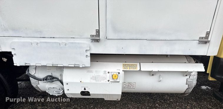 image for item EG2516 2019 Ford F550 Super Duty refrigerated truck