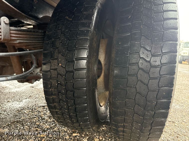 image for item EG2516 2019 Ford F550 Super Duty refrigerated truck