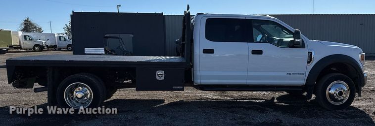 image for item EG2527 2020 Ford F550 Crew Cab flatbed truck
