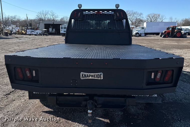image for item EG2527 2020 Ford F550 Crew Cab flatbed truck