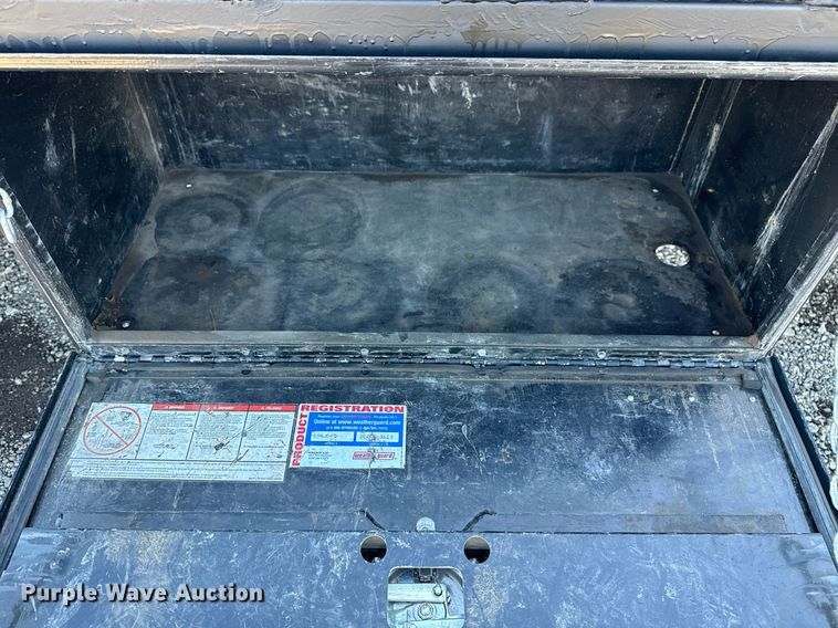 image for item EG2527 2020 Ford F550 Crew Cab flatbed truck