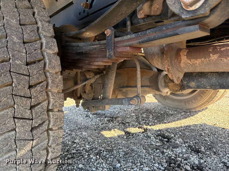 image for item EG2527 2020 Ford F550 Crew Cab flatbed truck