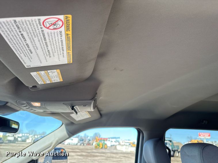 image for item EG2527 2020 Ford F550 Crew Cab flatbed truck