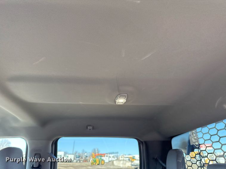 image for item EG2527 2020 Ford F550 Crew Cab flatbed truck