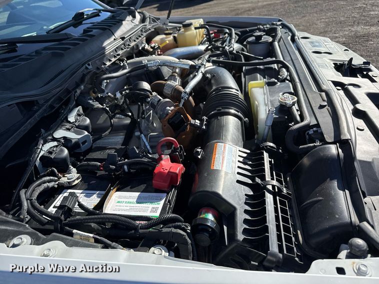 image for item EG2527 2020 Ford F550 Crew Cab flatbed truck