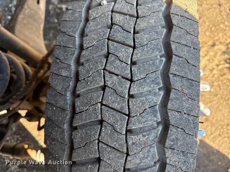 image for item EG2527 2020 Ford F550 Crew Cab flatbed truck