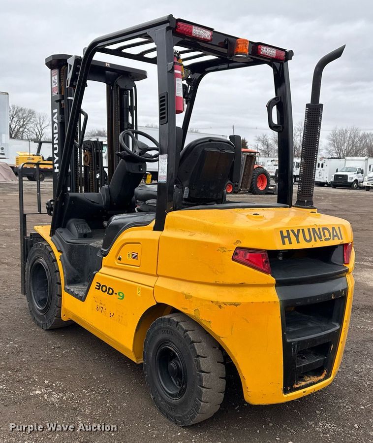 image for item EG2540 2021 Hyundai 30D-9 forklift