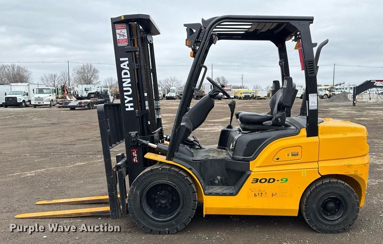 image for item EG2540 2021 Hyundai 30D-9 forklift