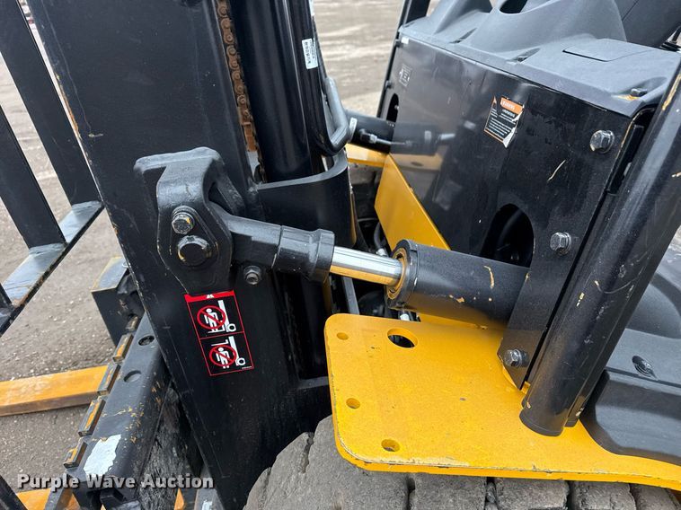 image for item EG2540 2021 Hyundai 30D-9 forklift