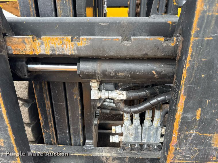 image for item EG2540 2021 Hyundai 30D-9 forklift