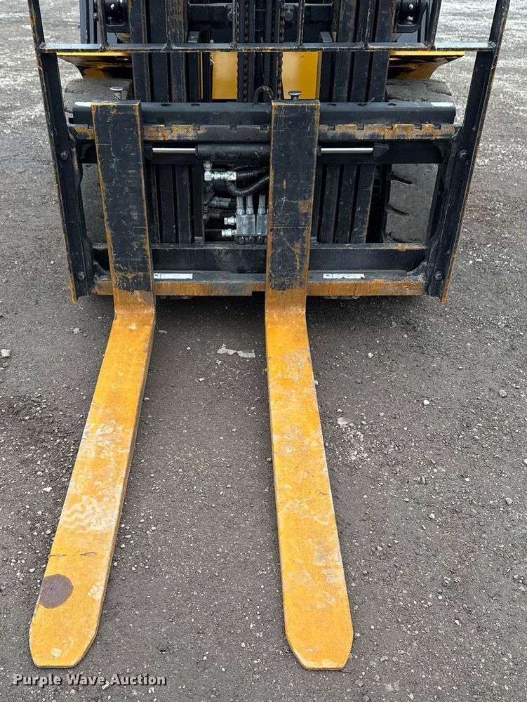 image for item EG2540 2021 Hyundai 30D-9 forklift