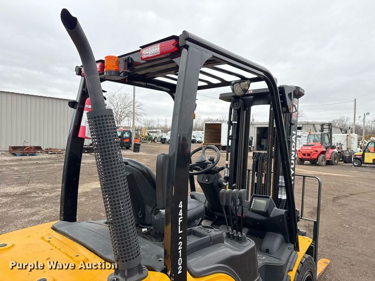 image for item EG2540 2021 Hyundai 30D-9 forklift
