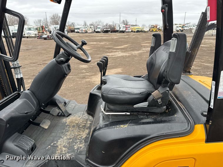 image for item EG2540 2021 Hyundai 30D-9 forklift