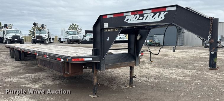 image for item EG2541 2007 Pro Trak Trailers equipment trailer