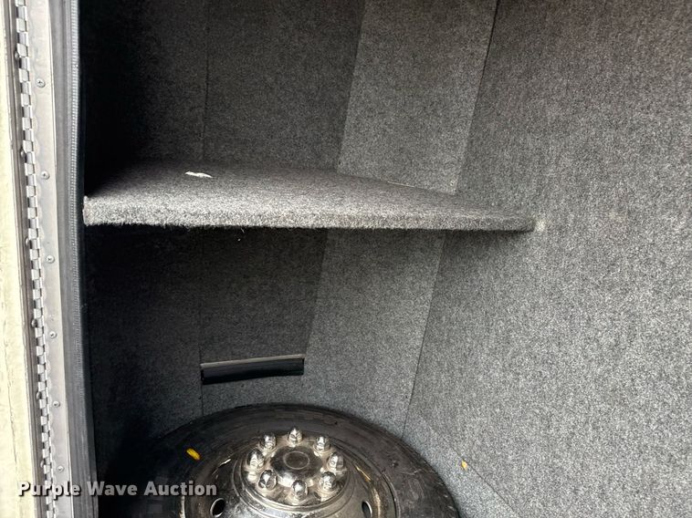 image for item EG2545 2005 Ford E450 shuttle bus