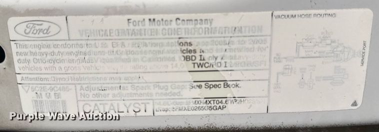 image for item EG2545 2005 Ford E450 shuttle bus