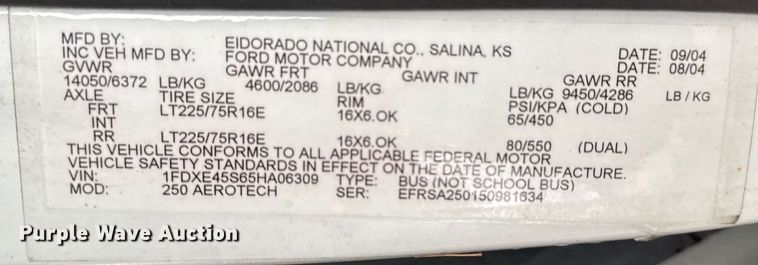 image for item EG2545 2005 Ford E450 shuttle bus