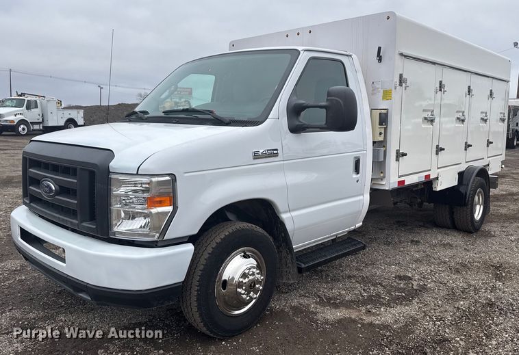 image for item EG2546 2018 Ford E450 Super Duty refrigerated truck