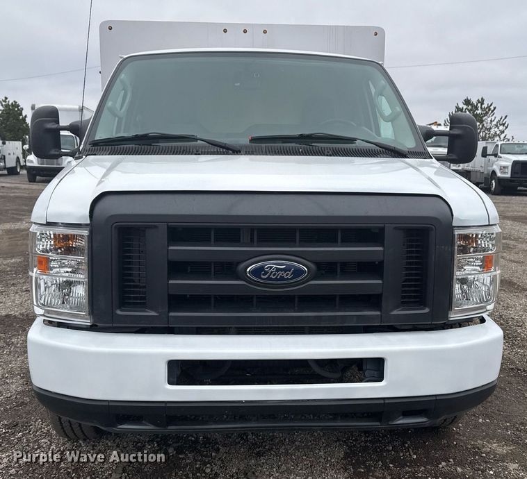 image for item EG2546 2018 Ford E450 Super Duty refrigerated truck
