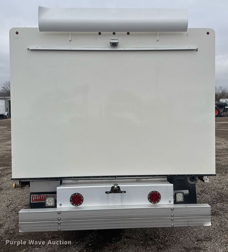 image for item EG2546 2018 Ford E450 Super Duty refrigerated truck