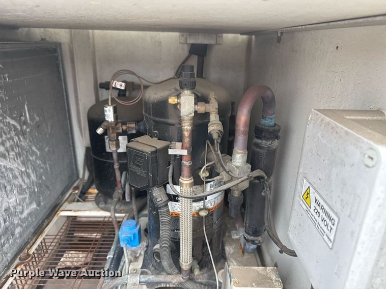 image for item EG2546 2018 Ford E450 Super Duty refrigerated truck