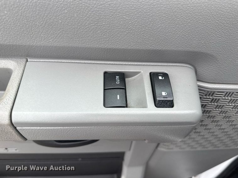image for item EG2546 2018 Ford E450 Super Duty refrigerated truck