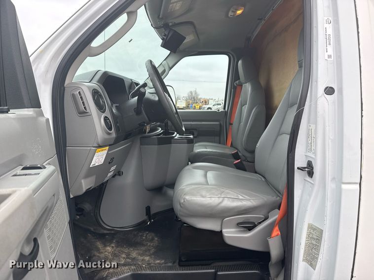 image for item EG2546 2018 Ford E450 Super Duty refrigerated truck