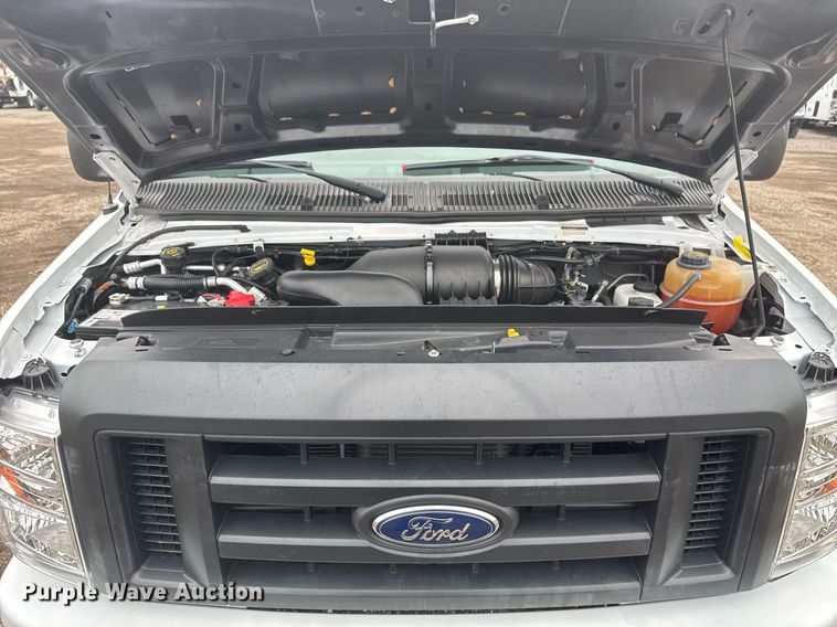 image for item EG2546 2018 Ford E450 Super Duty refrigerated truck