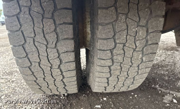 image for item EG2546 2018 Ford E450 Super Duty refrigerated truck