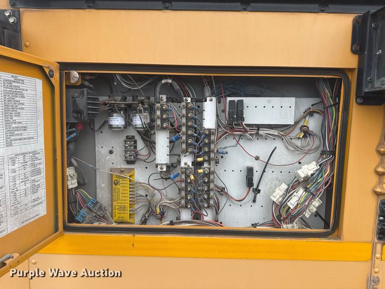 image for item EG2547 2007 Blue Bird BB Conventional school bus