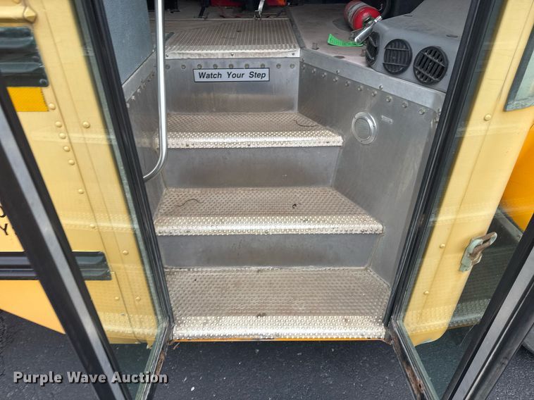 image for item EG2547 2007 Blue Bird BB Conventional school bus