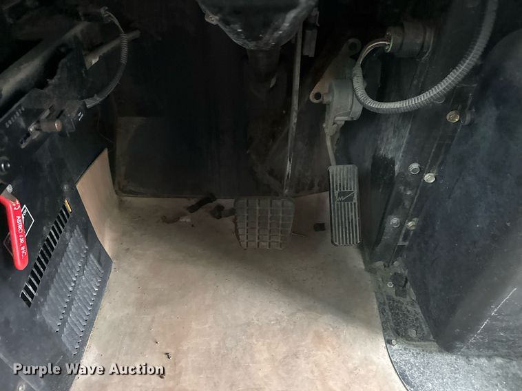 image for item EG2547 2007 Blue Bird BB Conventional school bus